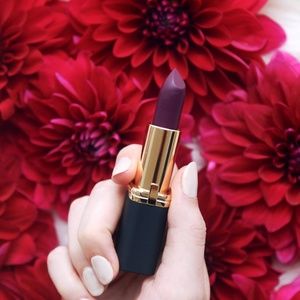 L'Oreal Matte Jestic Colour Rich Lipstick